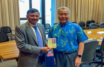 Consul General Dr. T.V. Nagendra Prasad had a productive meeting with Hawaii Governor David Ige in Honolulu. Consul General and Governor had discussed the growing India-US relations including cooperation and strengthening the Sister State relationship between Goa-Hawaii and Honolulu-Mumbai Sister City relationship. The 'Aloha'spirit and 'Yoga' were compared. Governor welcomed the proposal to hold a cultural event in Honolulu to celebrate #AmritMahotsav. He responded positively to visit Goa to take forward the Sister state relationship for which the MoU was signed in the year 2018.